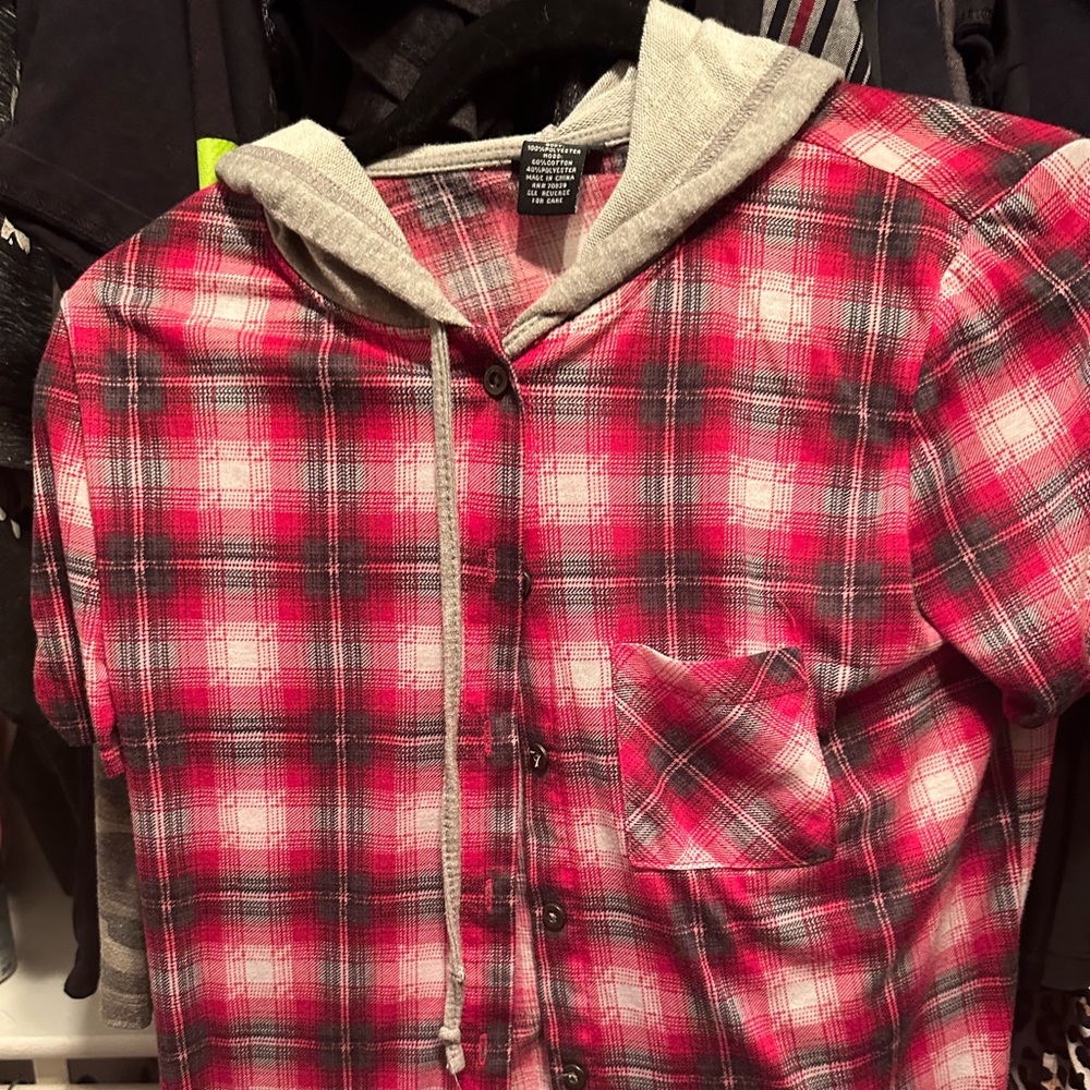 Medium short sleeve Rue21 top